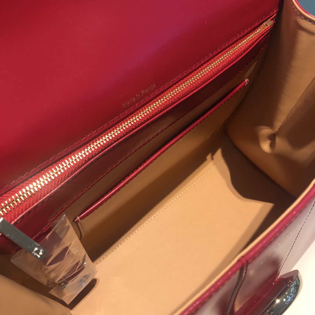 델보 브리앙 박스백 미듐